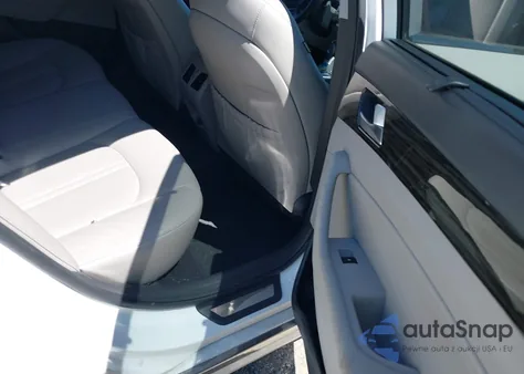 2017 Hyundai Sonata Hybrid Limited from USA, damaged, VIN KMHE34L3XHA067314